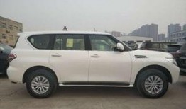 日产途乐视频,驾驭越野巅峰，尽享驾驭乐趣