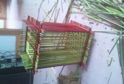 草编蝈蝈笼子制作视频,夏日清凉好物轻松get！