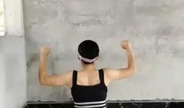 消除富贵包的动作视频,跟着动作视频学瑜伽