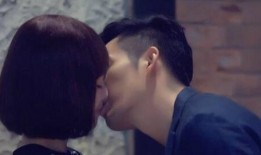 浪漫壁咚吻戏视频,甜蜜瞬间，心动瞬间