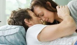 男人女人床上那个视频,揭秘男女私密互动视频背后的故事