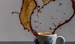 泼咖啡视频,泼咖啡的激情瞬间